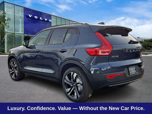 Used 2026 Volvo XC40 B5 Plus w/ Protection Package Premier AWD/4WD image 3