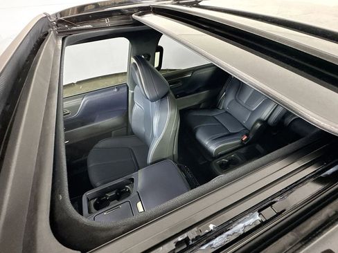 New 2026 INFINITI QX80 4WD w/ Sport Exterior Package image 25