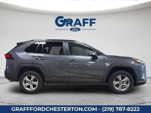 Used 2025 Toyota RAV4 XLE AWD/4WD image 5