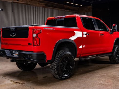 Used 2024 Chevrolet Silverado 1500 ZR2 w/ ZR2 Bison Edition image 10