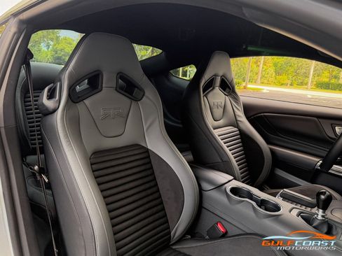 Used 2025 Ford Mustang GT Premium w/ GT Performance Package RWD image 29