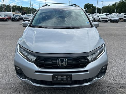 Used 2025 Honda Odyssey Touring image 2