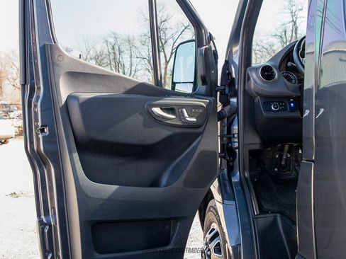 Used 2020 Mercedes-Benz Sprinter 3500 image 65