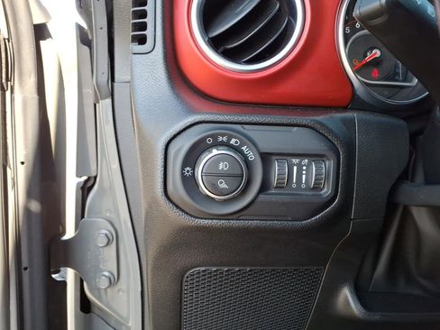 Used 2022 Jeep Gladiator Rubicon w/ LED Lighting Group AWD/4WD image 16