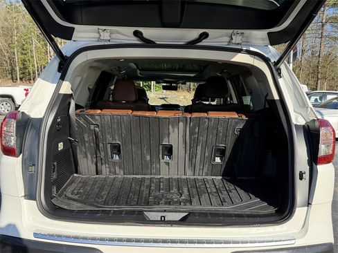 Used 2019 Subaru Ascent Touring image 10