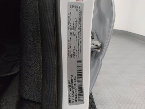 Used 2021 RAM 1500 Laramie image 33