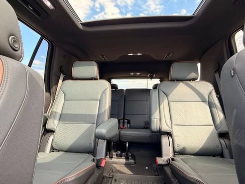 Used 2026 GMC Yukon AT4 w/ AT4 Premium Package AWD/4WD image 15