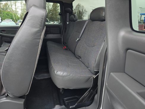 Used 2006 Chevrolet Silverado 2500 W/T image 16