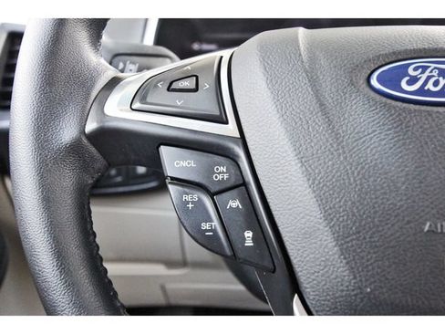Used 2019 Ford Edge Titanium w/ Equipment Group 301A FWD image 18