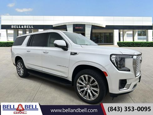 Used 2021 GMC Yukon XL Denali image 1