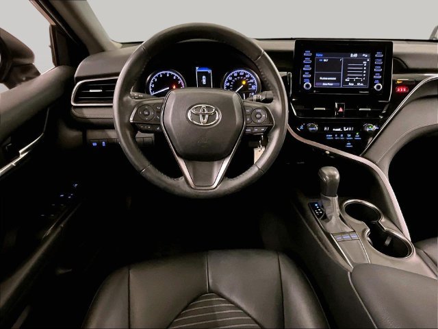 Used 2022 Toyota Camry SE FWD image 5
