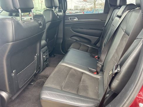 Used 2019 Jeep Grand Cherokee Altitude image 10