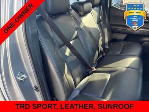 Certified 2016 Toyota Tacoma TRD Sport w/ Premium & Technology Package RWD image 15