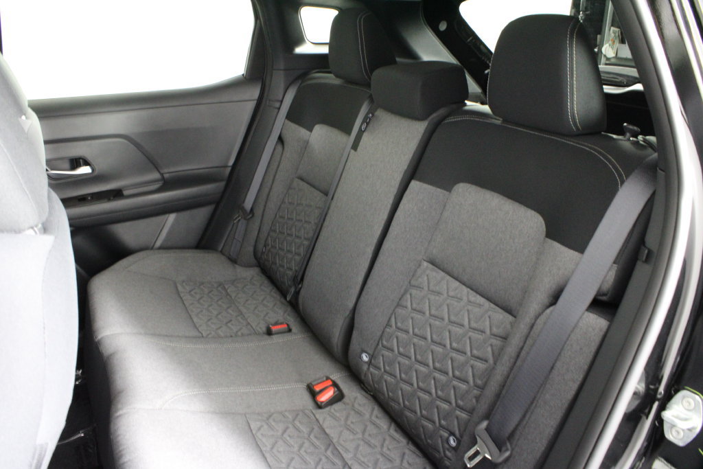 Certified 2026 Nissan Kicks SV FWD image 21