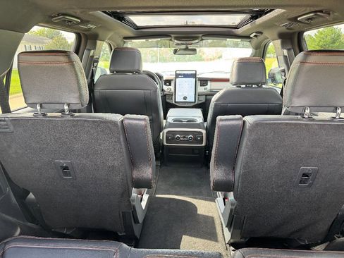 Used 2024 Ford Expedition Timberline image 21