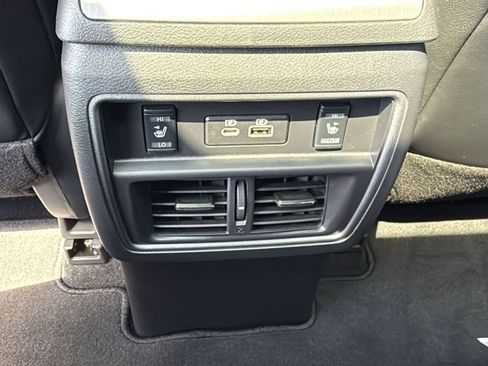 Used 2024 Nissan Murano SL image 32