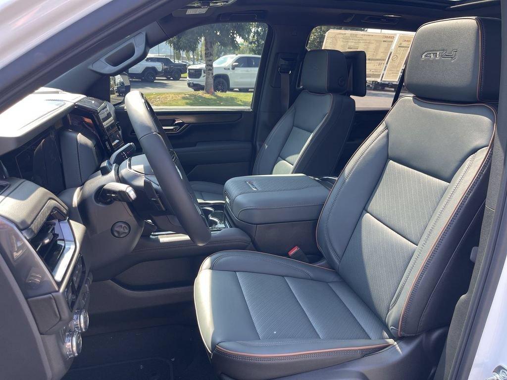 New 2026 GMC Yukon XL AT4 w/ AT4 Premium Plus Package AWD/4WD image 20