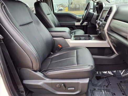 Certified 2021 Ford F250 Lariat w/ Lariat Ultimate Package image 30