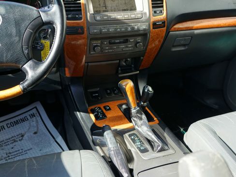 Used 2004 Lexus GX 470 AWD/4WD image 42
