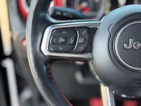 Used 2023 Jeep Gladiator Rubicon w/ Cold Weather Group image 29