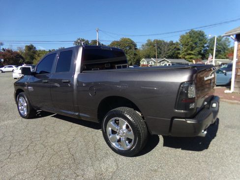 Used 2019 RAM 1500 Express w/ Express Value Package image 12