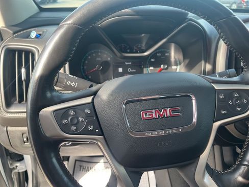 Used 2021 GMC Canyon Denali image 12