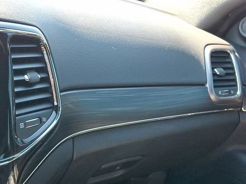 Used 2019 Jeep Grand Cherokee Limited X image 31