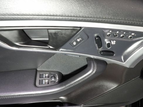 Used 2020 Jaguar F-TYPE Convertible RWD image 18