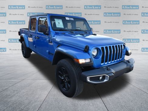 Used 2021 Jeep Gladiator Sport image 3
