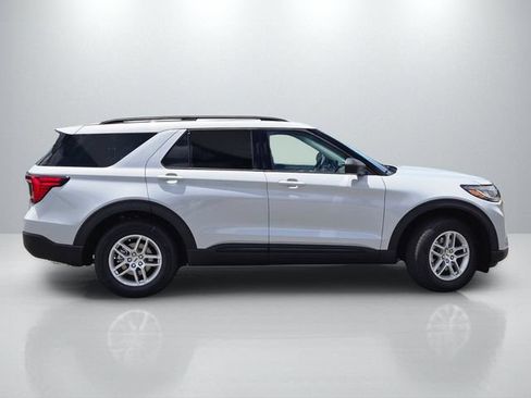 New 2026 Ford Explorer Active w/ Active Comfort Package RWD image 3