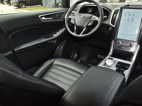 Used 2022 Ford Edge SEL w/ Convenience Package AWD/4WD image 10