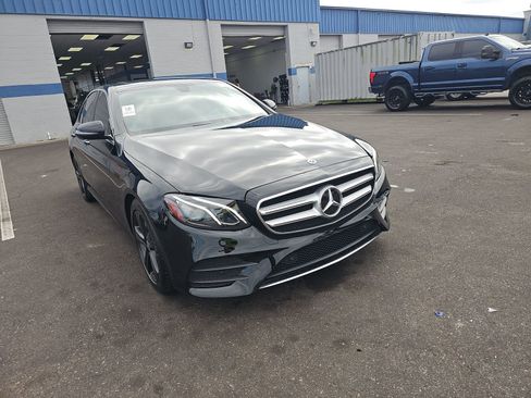 Used 2020 Mercedes-Benz E 350 Sedan w/ Premium Package image 4