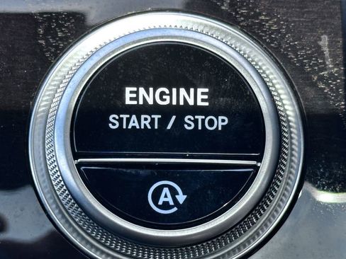 Certified 2025 Mercedes-Benz GLC 300 4MATIC image 24