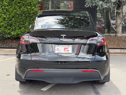Used 2024 Tesla Model Y Long Range AWD/4WD image 14