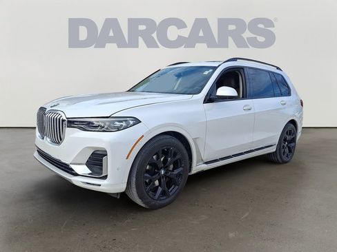 Used 2021 BMW X7 xDrive40i w/ Premium Package image 3