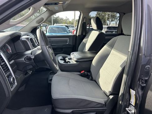 Used 2022 RAM 1500 Classic SLT image 14