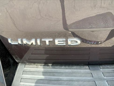 Used 2022 Ford Expedition Limited AWD/4WD image 8