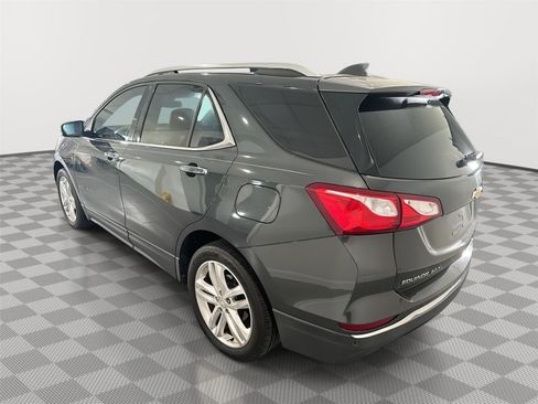 Used 2020 Chevrolet Equinox Premier FWD image 3