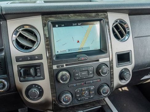 Used 2017 Ford Expedition Limited w/ Equipment Group 301A image 27