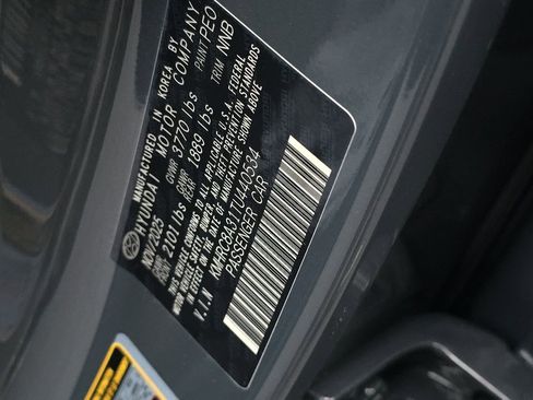 New 2026 Hyundai Venue SEL image 37