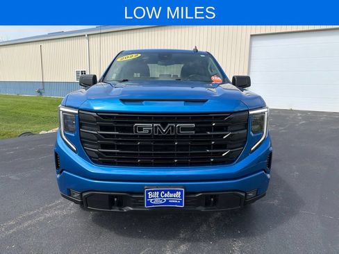 Used 2022 GMC Sierra 1500 Elevation AWD/4WD image 9