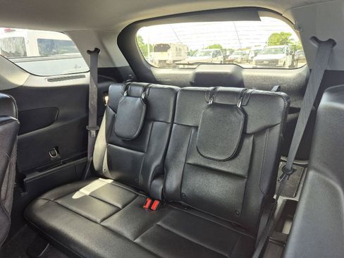 Used 2020 Ford Explorer XLT w/ Equipment Group 202A RWD image 9
