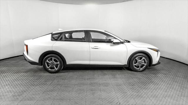 Used 2025 Kia K4 FWD image 9
