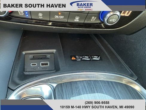 Used 2024 Buick Enclave Premium image 31