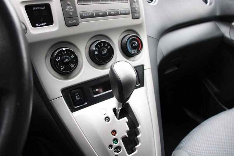 Used 2010 Toyota Matrix S FWD image 9