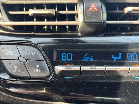 Used 2018 Toyota C-HR image 64