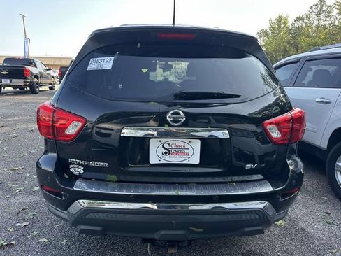 Used 2017 Nissan Pathfinder SV FWD image 14