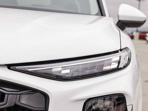 New 2026 Audi Q3 quattro 2.0T AWD/4WD image 7