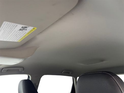 Used 2024 Volkswagen Taos SE image 73