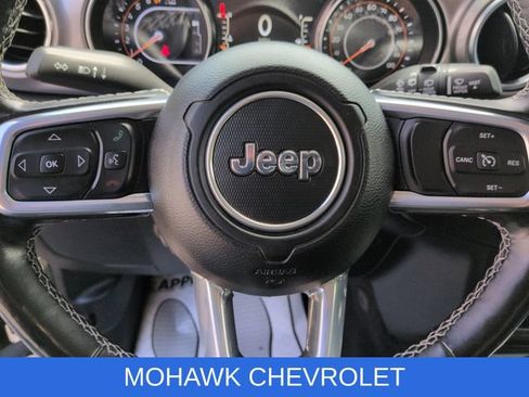 Used 2021 Jeep Wrangler Unlimited Sahara AWD/4WD image 11